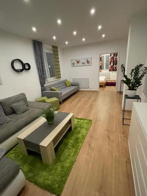 Rr-Rooms Ferienwohnung Judenburg Exterior foto