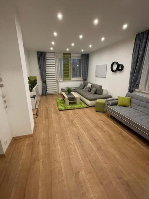 Rr-Rooms Ferienwohnung Judenburg Exterior foto